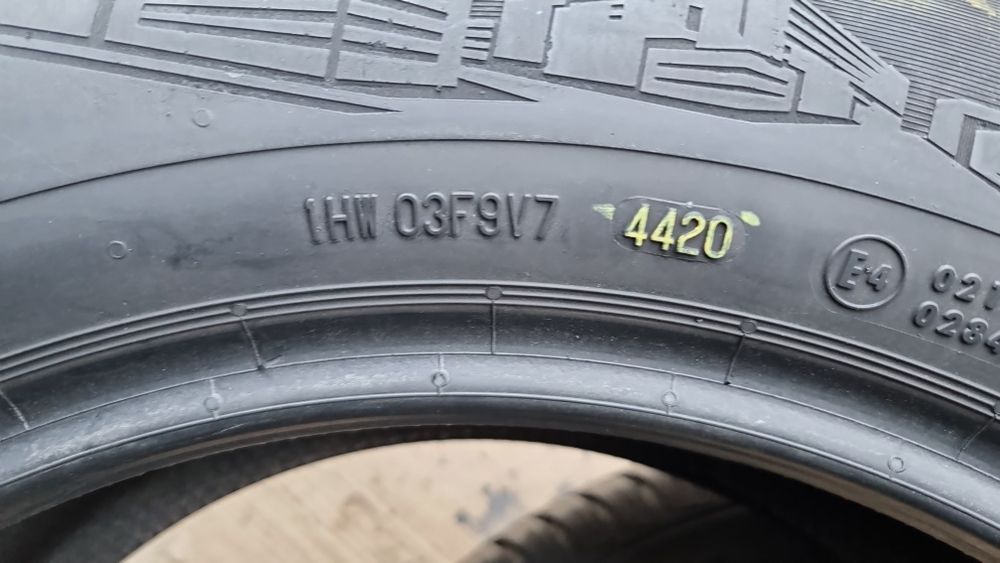 2 Anvelope Continental 225 60 R17XL ALL-SEASONS Impecabile.