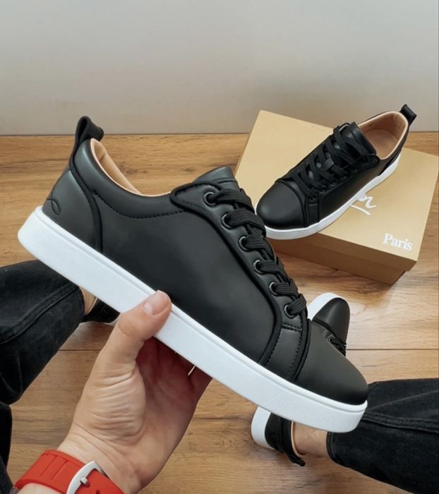 продам обувь новая