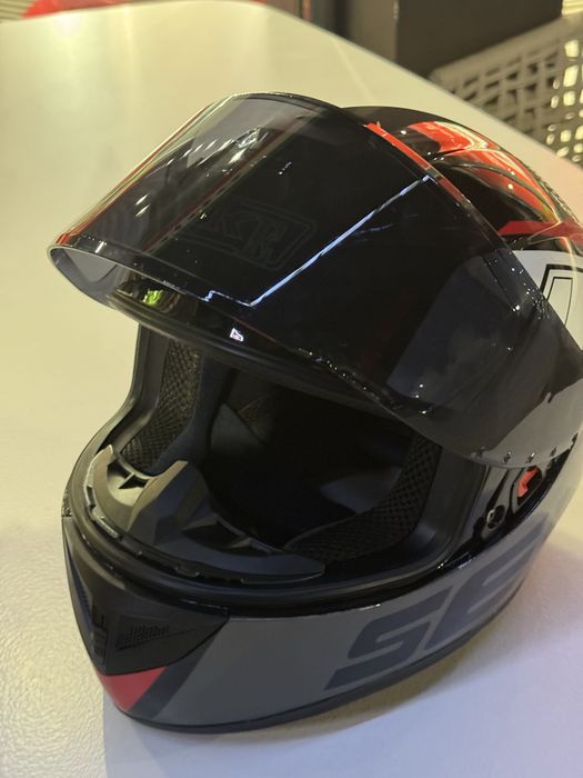 Шлем хороший 450 000 сум