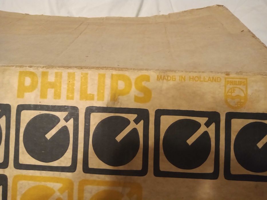 Грамофон PHILIPS GA212