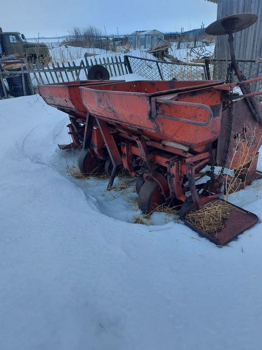 Картофелесажалка окучиватель