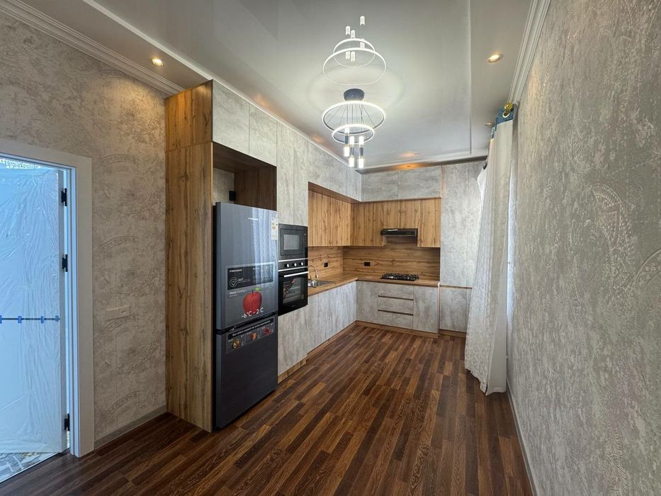 Бухоро шахри марказидан 3 хонали уй