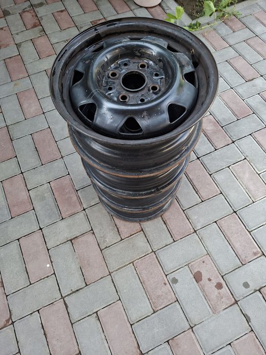 Диски железные продам.