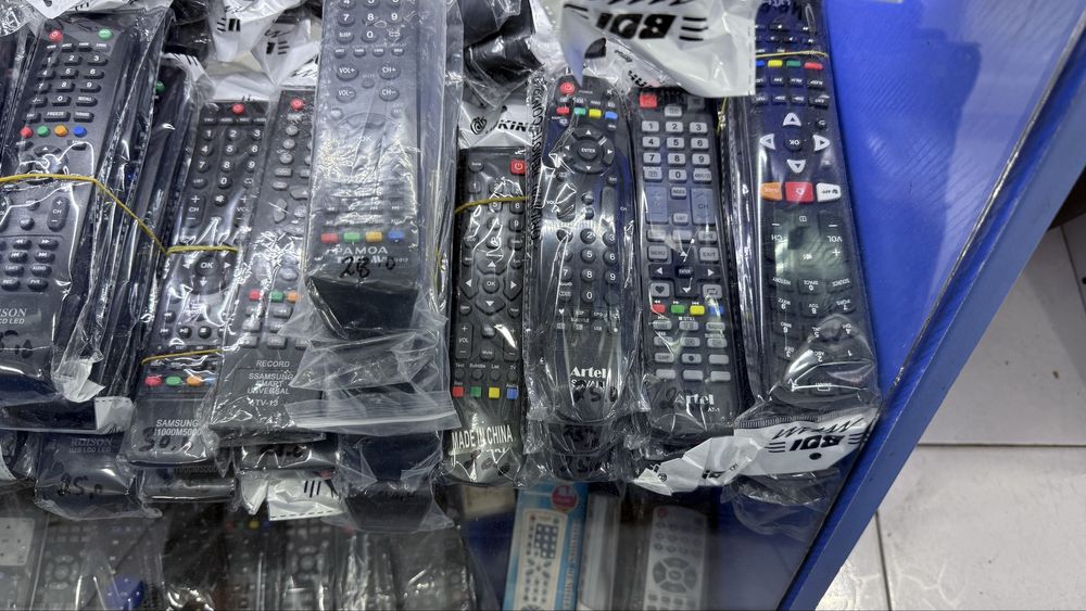 Пульты в широком ассортименте Barcha turdagi Tv DVB TV box larga pultl
