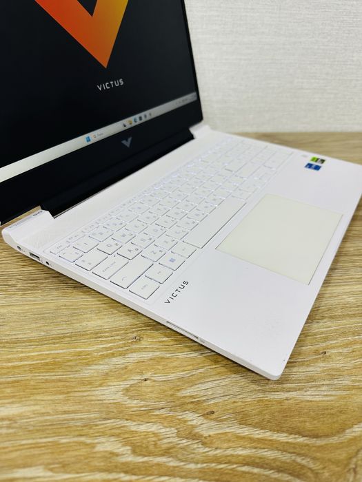 HP Victus Core i5-13 Gen+RTX2050 в Идеальном состоянии