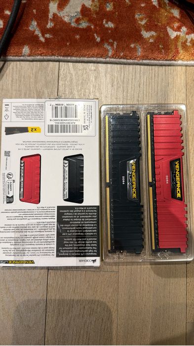 Memorii RAM Corsair Vengeance LPX DDR4 32GB (4X8GB) 3000MHz