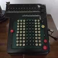 Стара швейцарска сметачна машина Madas