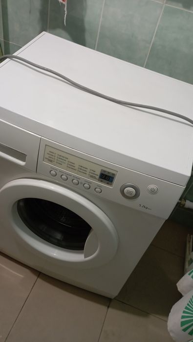 Продам стиральную машину