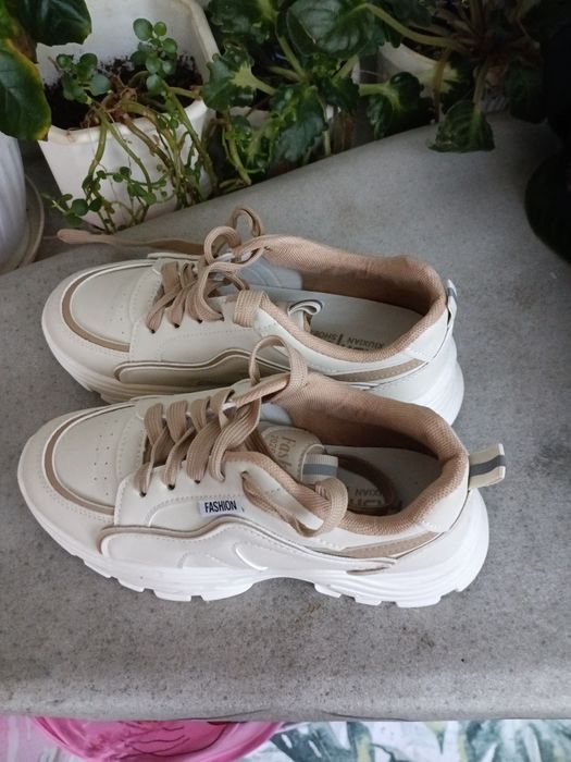 Дамски маратонки