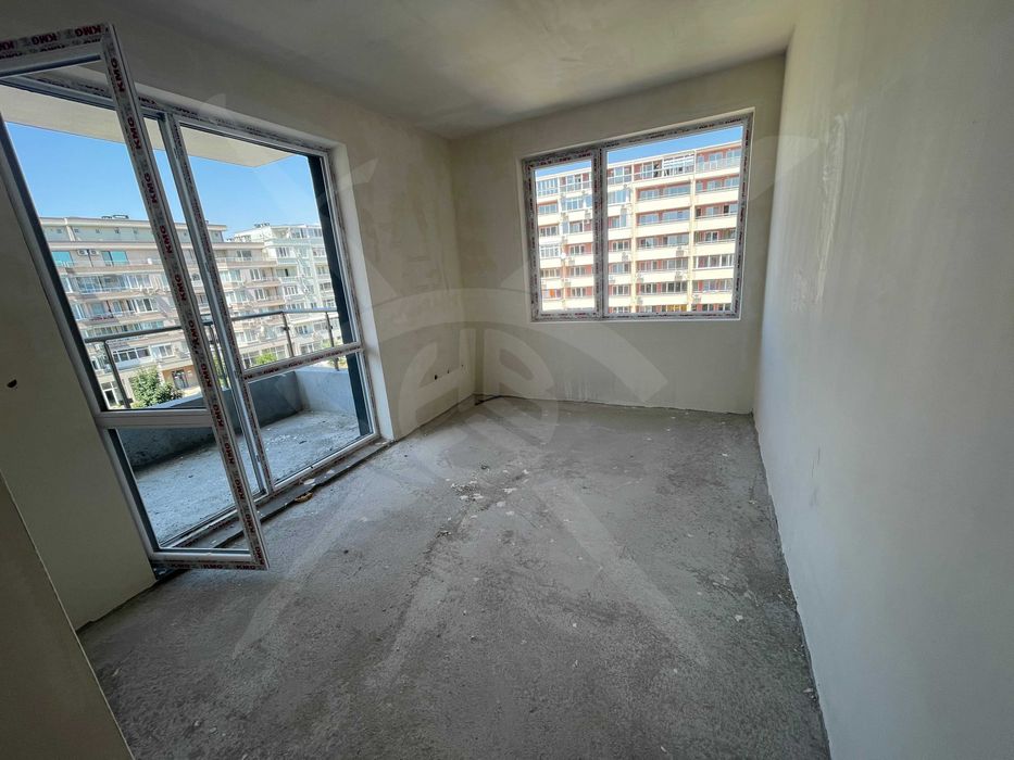 Продава се Тристаен апартамент в Бургас, Меден рудник - зона А - 103 кв.м за 729 €/кв.м - Снимка #3