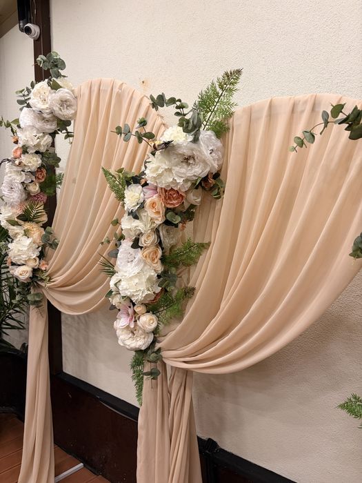 Inchiriez arcada flori +montare