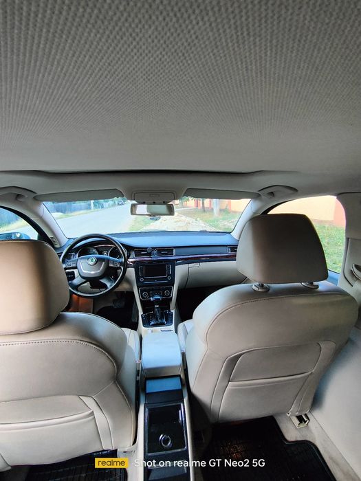 Skoda superb 2.0 TDI DSG 2009