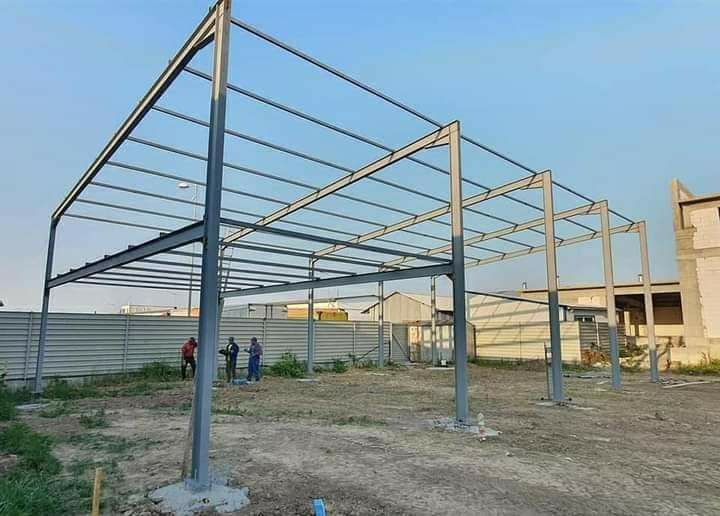 Vand hale metalice lucrăm fără avans Asiguram si montaj