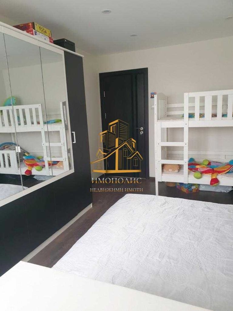 Продава се Четиристаен апартамент в Варна, Цветен квартал - 78 кв.м за 1731 €/кв.м - Снимка #1