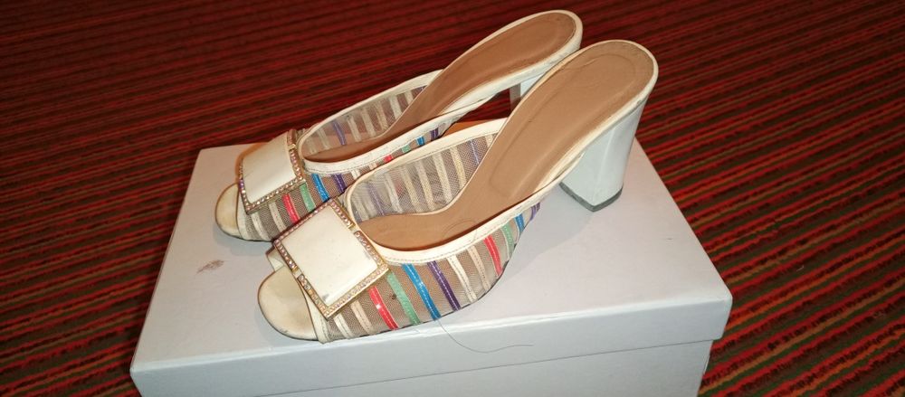 женские обувь 37 38