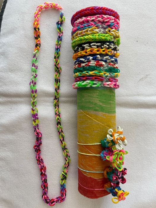 Ластични гривни,аксесоари и гердан