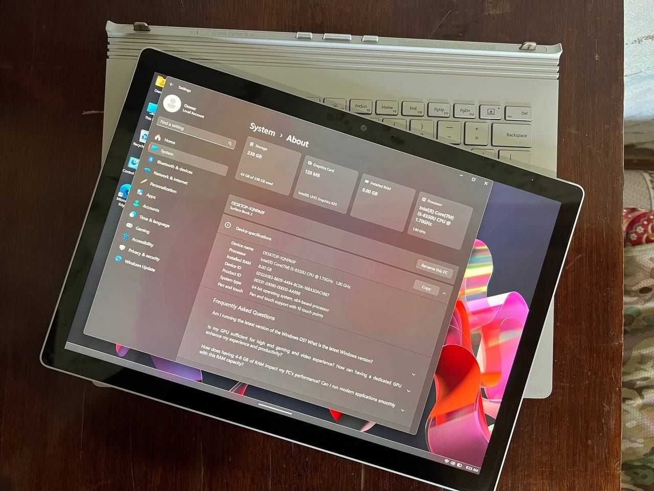 Microsoft Surface Book 2 8/256GB