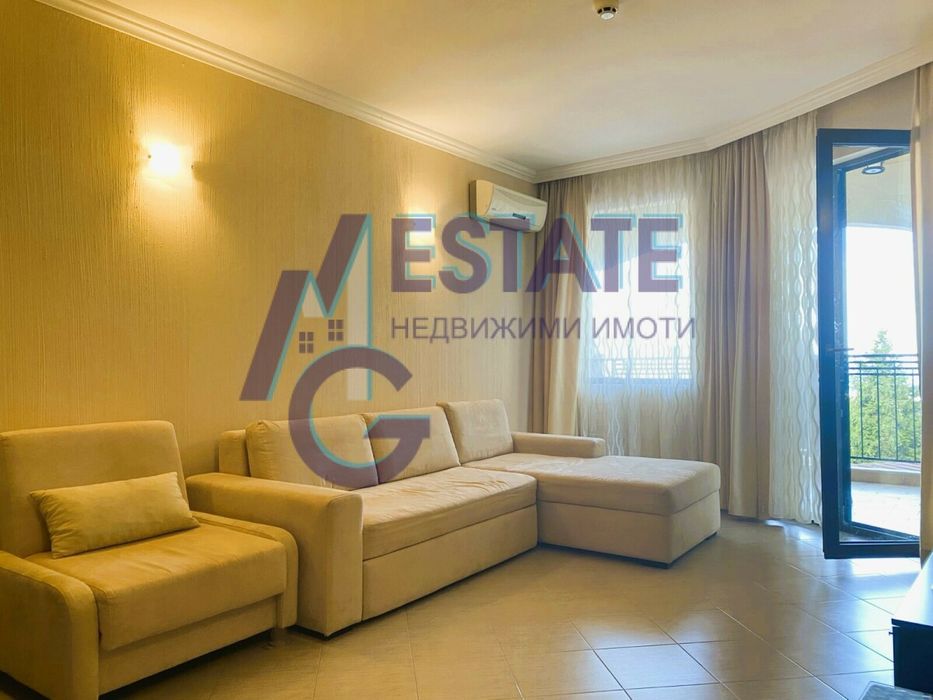 Двустаен апартамент на първа линия море в Царево