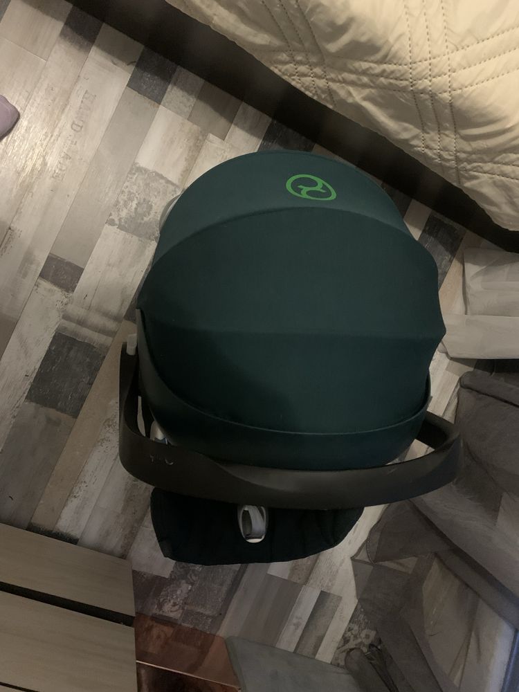 Столче за кола Cybex Aton Q