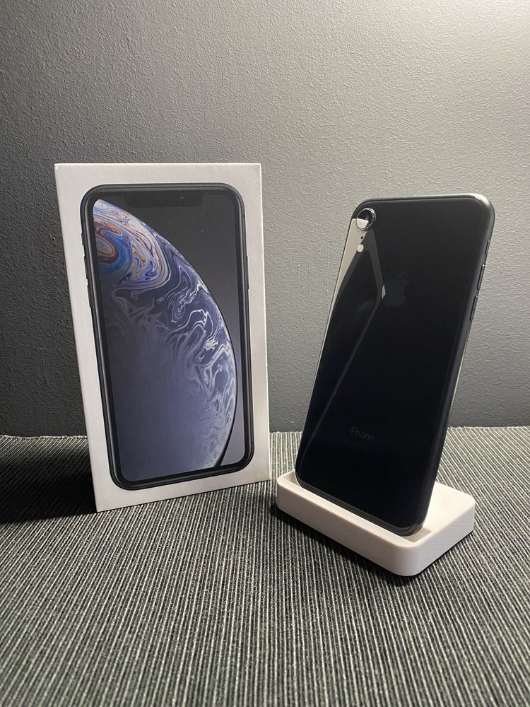 iPhone XR Space Gray 64GB - отличен
