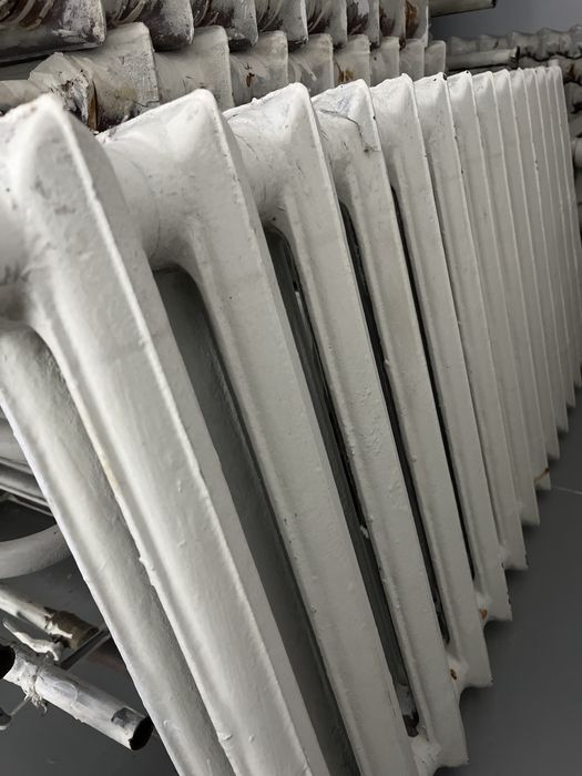 Продам чугунных батарей