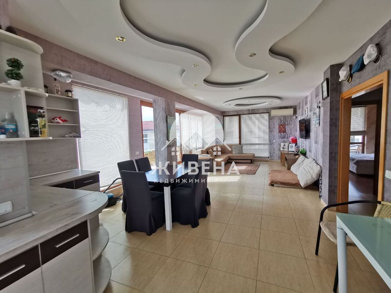Продава се Тристаен апартамент в Балчик - 170 кв.м за 1530 €/кв.м - Снимка #1