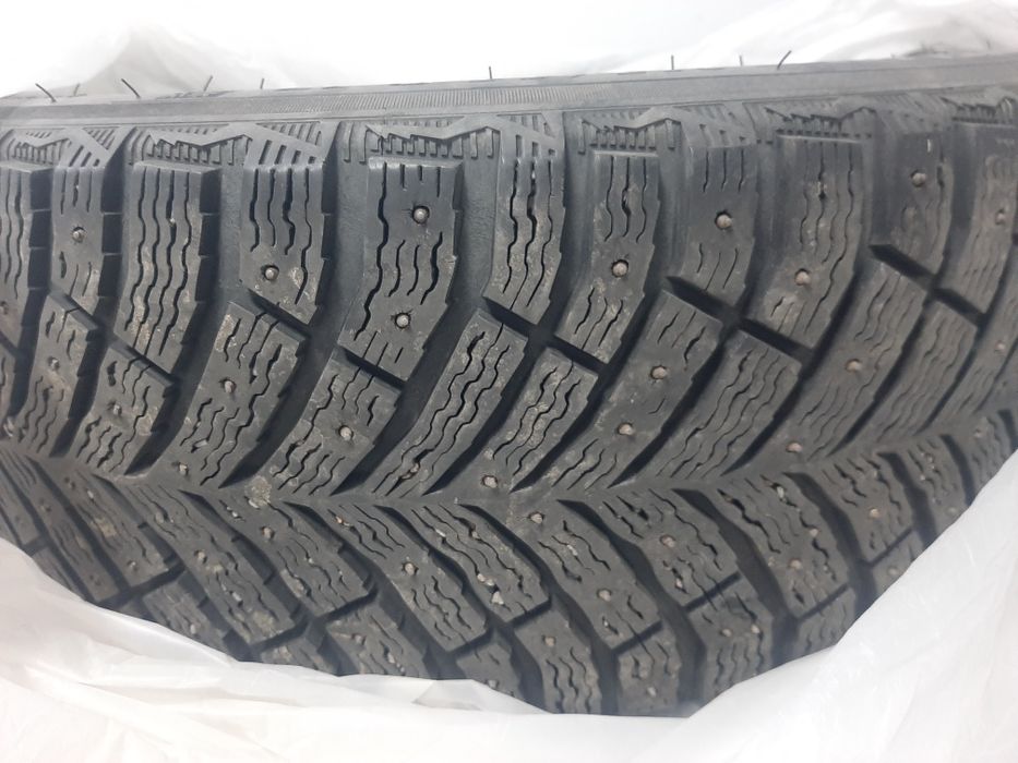 Резина 215/55/17 Michelin