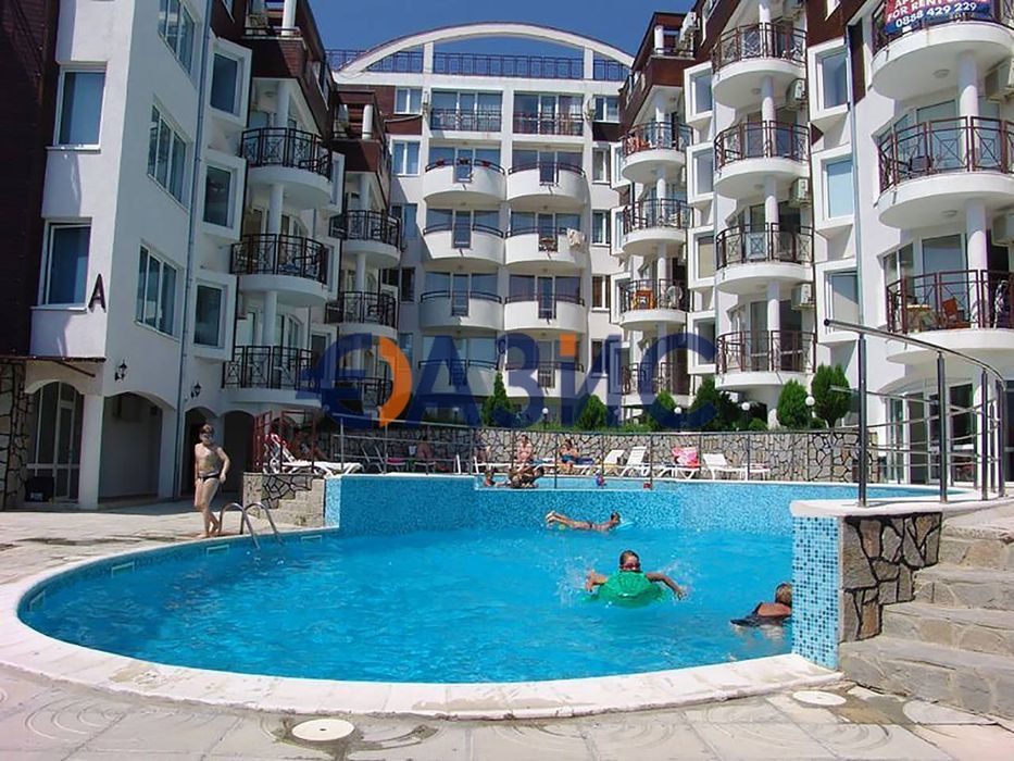 Продава се Двустаен апартамент в Свети Влас - 55 кв.м за 1491 €/кв.м - Снимка #13