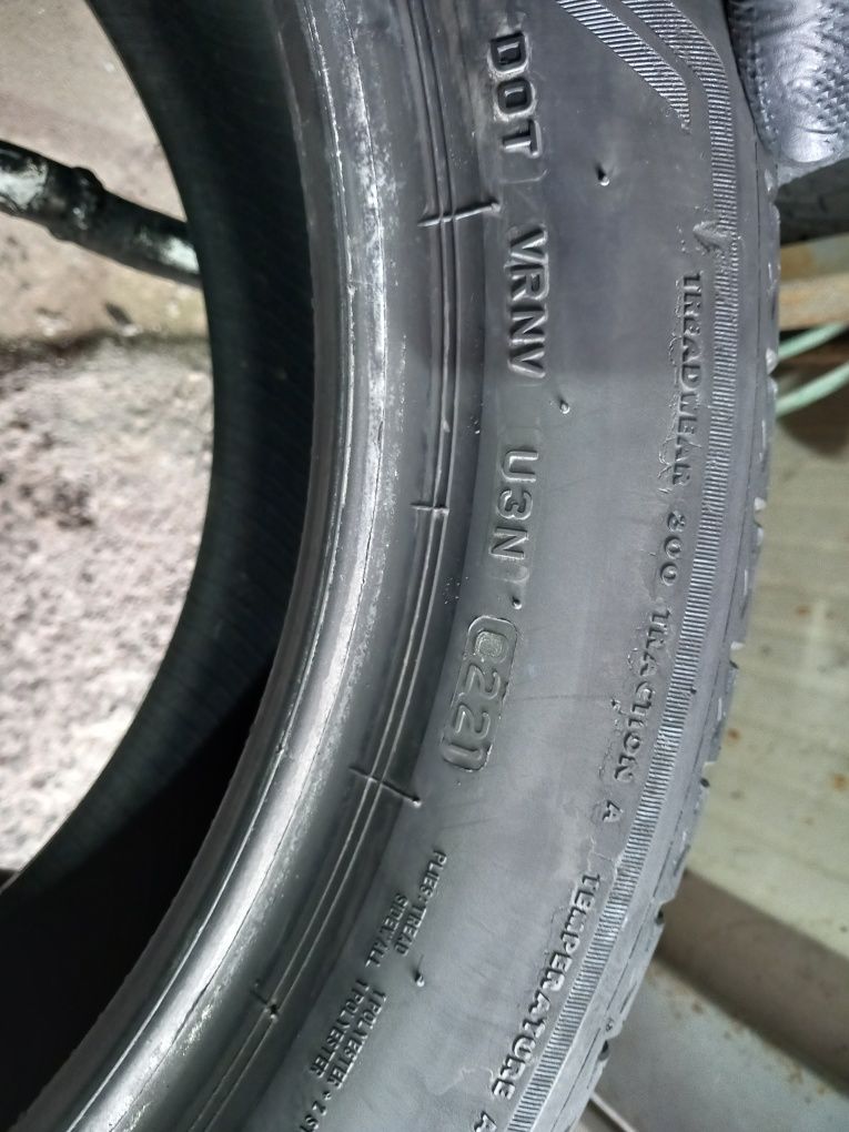 Bridgestone 235 50 r19 vara