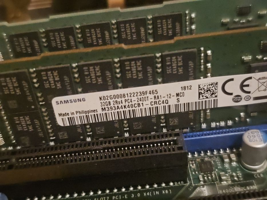 Supermicro X10SRH-CF сървърно дъно