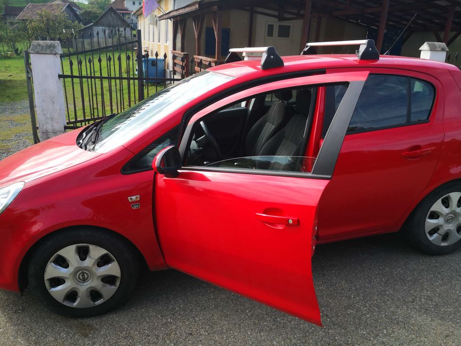 Vand OPEL CORSA 2010