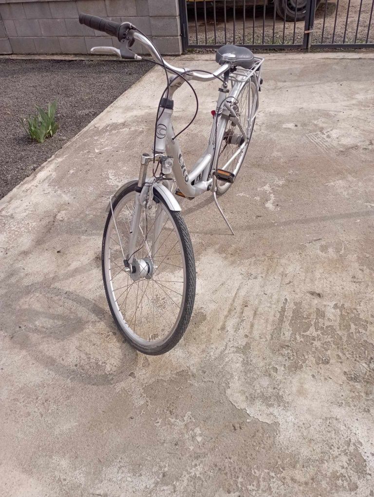 Vând bicicletă în stare foarte bună de funcționare