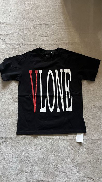 V-lone tee в черен цвят