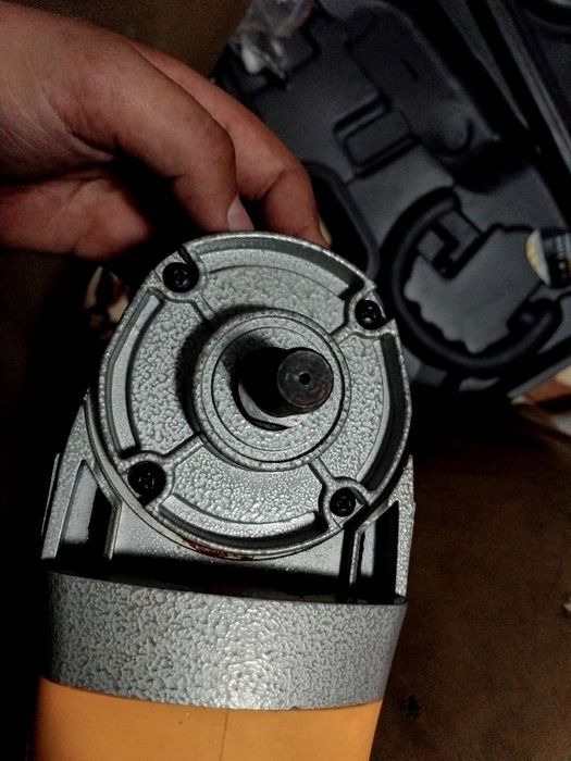 Vând polizor de polisat