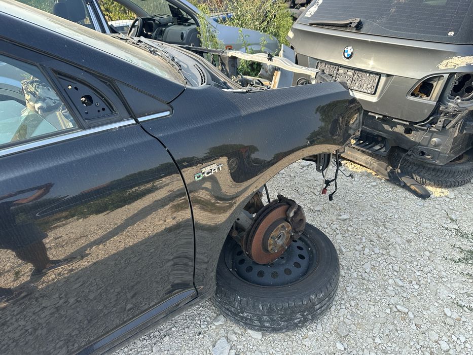 Десен калник за Тойота Авенсис Т25 face lift след 2006-