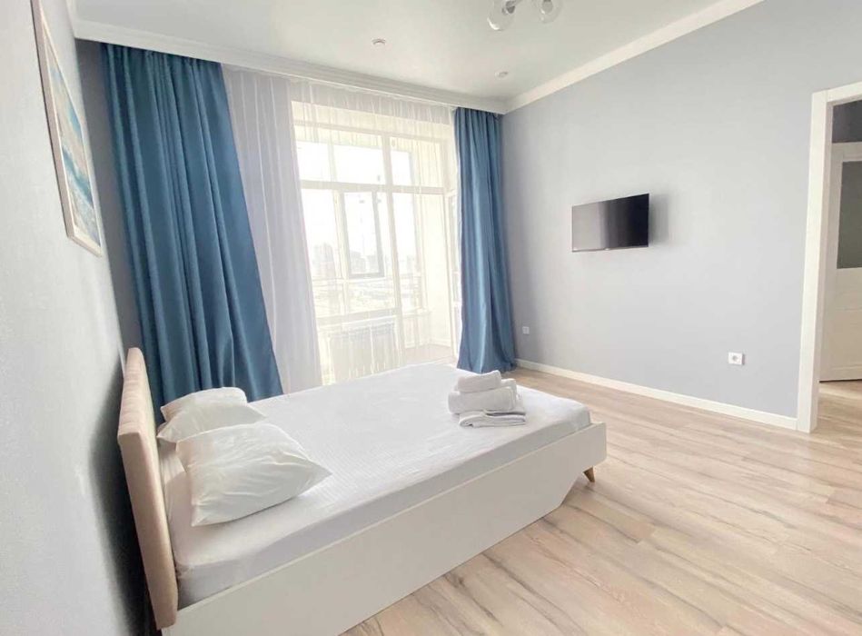 Lux квартира посуточно на Розыбакиева Жандосова  рядом с ТРЦ Мега