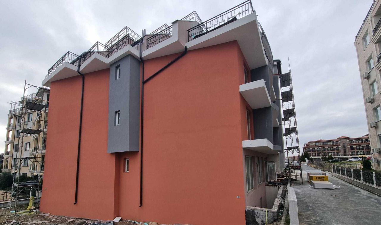 Продава се Двустаен апартамент в Свети Влас - 74 кв.м за 1106 €/кв.м - Снимка #1