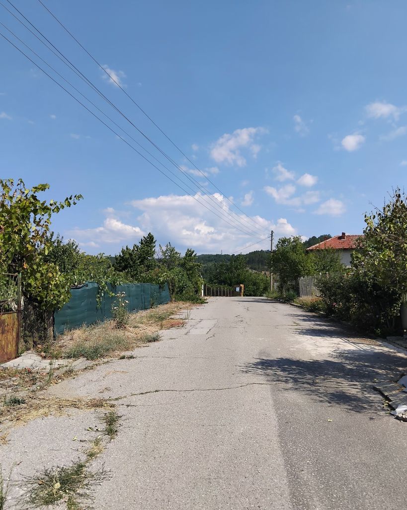 Продава се Парцел в Бобов дол - 700 кв.м за 9 €/кв.м - Снимка #1