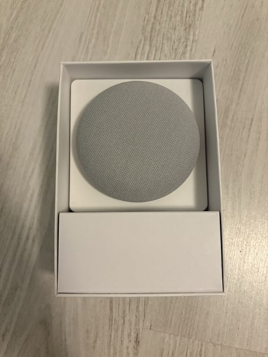 Google Nest Mini (generația a 2-a) — ca nou, folosit de doar 2 ori