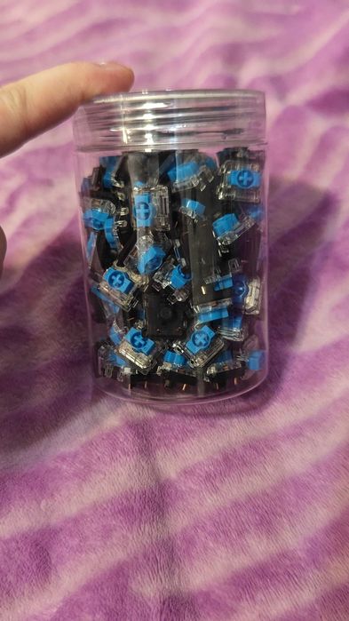 Свитчи для клавиатуры 109шт (синие)