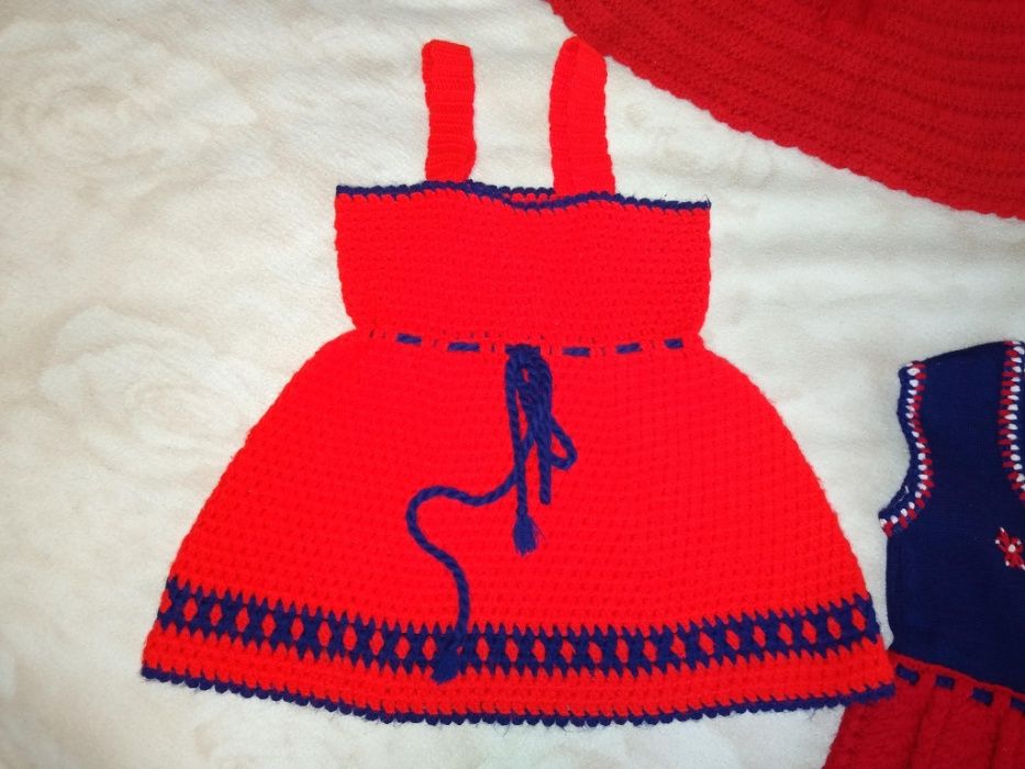 Бебешки плетени рокли