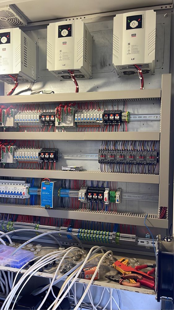Construim și modernizam spalatorii auto Self-Service