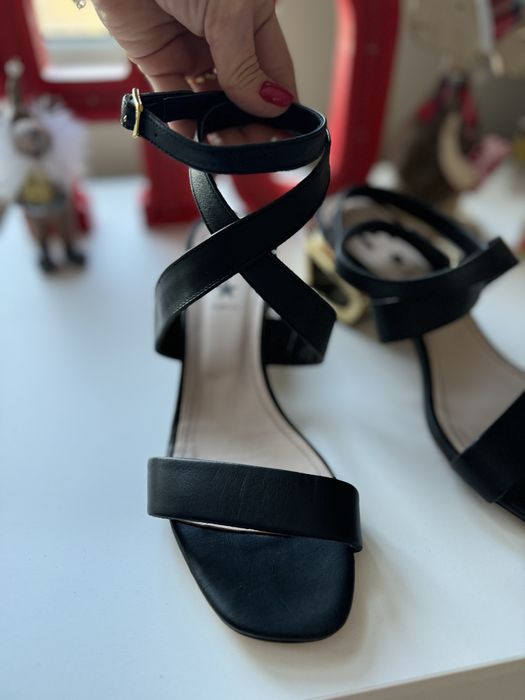 Дамски обувки на ток Marella