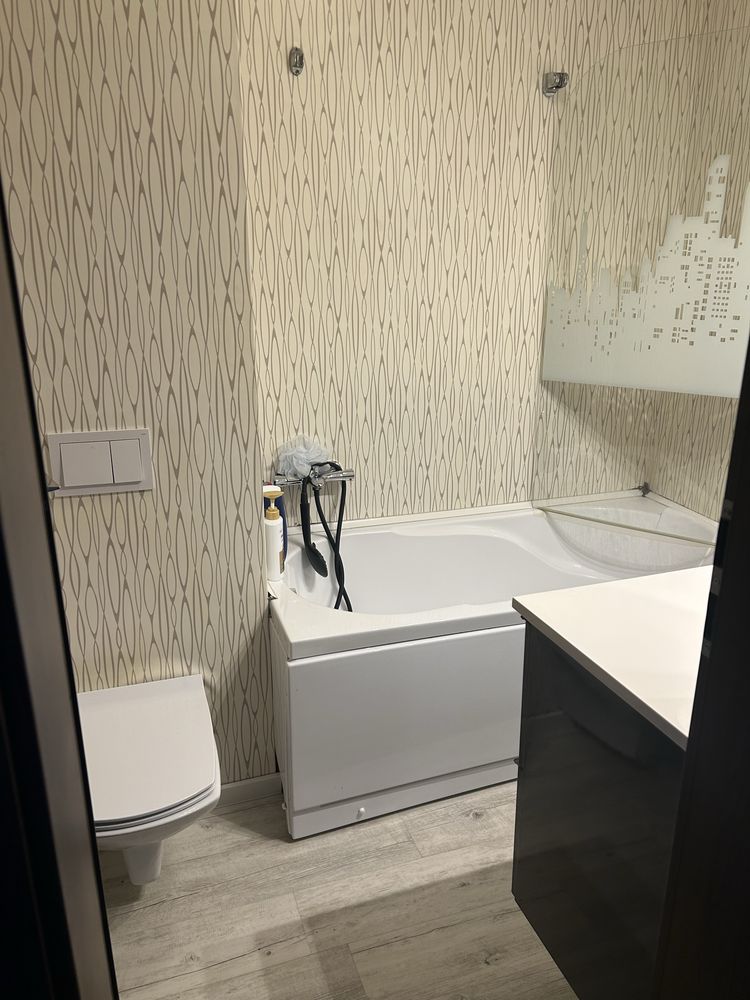 Vand apartament cu 2 camere ultracentral
