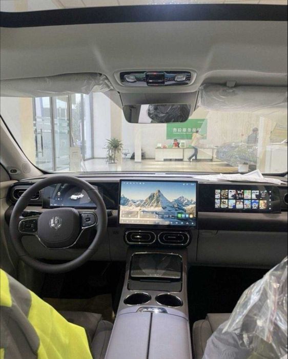 Leapmotor C11 gibrit smart full