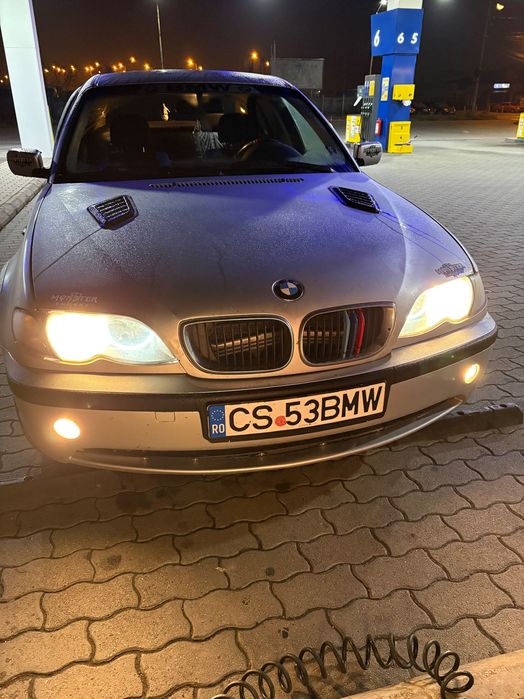 Vând BMW 320 e 46 an 2003 motor 2.0 diesel 170 de CP