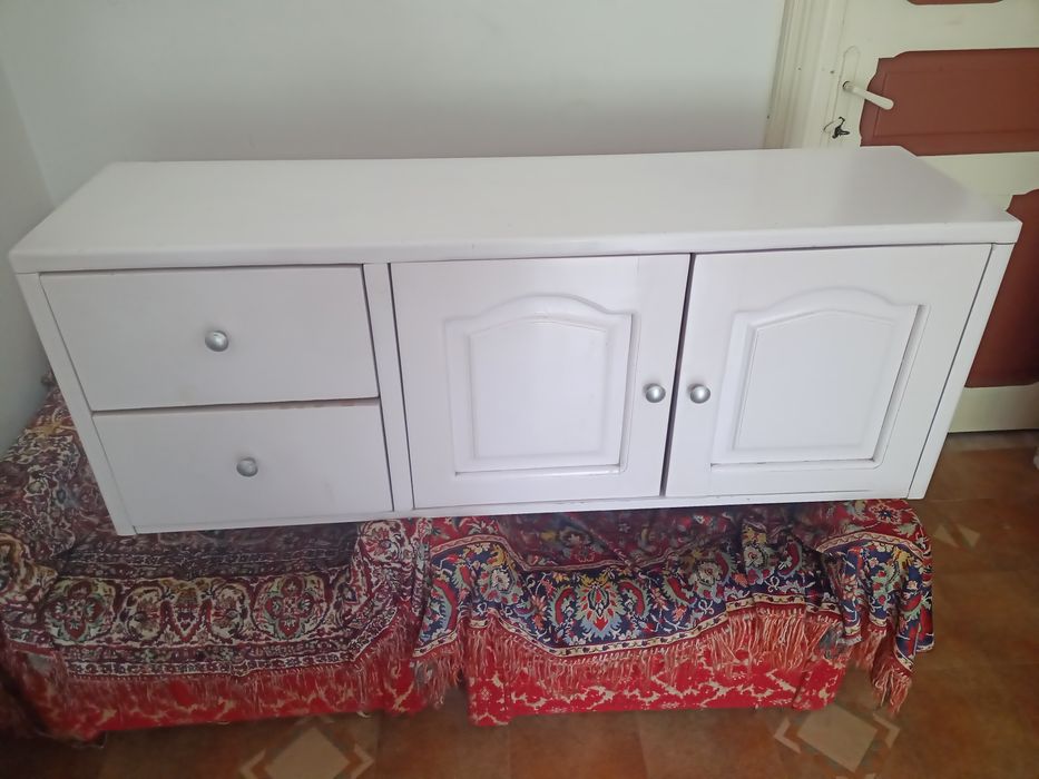 Comodă alba lemn masiv