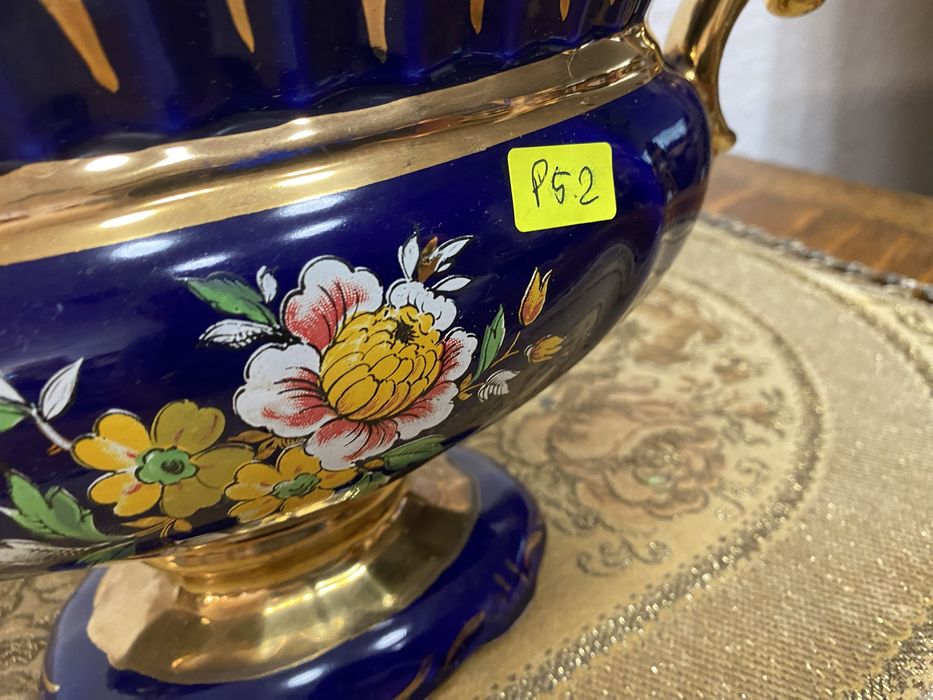 Италианси порцеланов съд ваза - жардиера