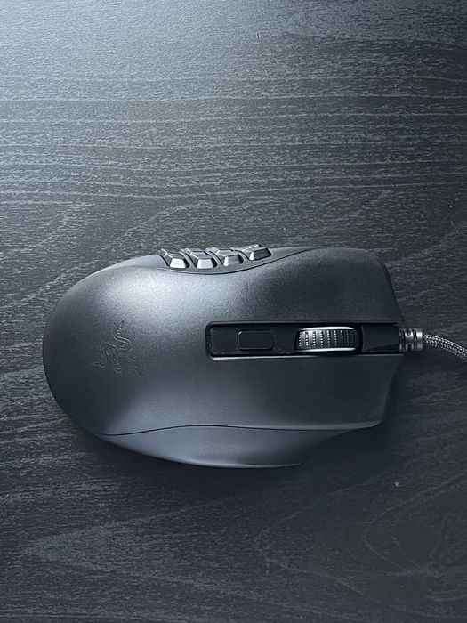 Продаю компьютерную мышь Razer Naga X