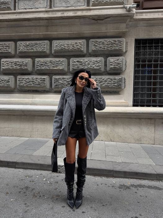 Сако тип палтенце налично в размер S/M/L